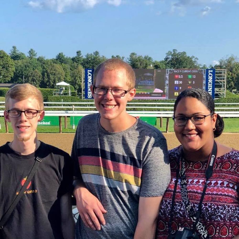 Meet your Posher, Elizabeth